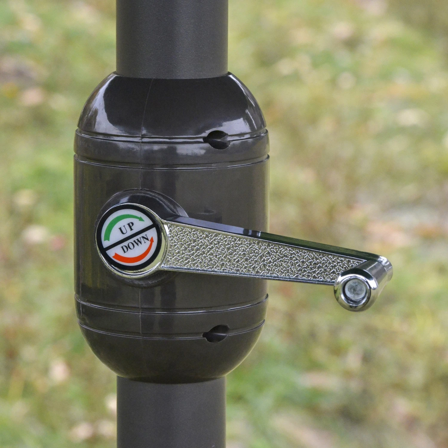 Oasis 4.6 M Double Sided Umbrella Parasol - White 8 Oasis 4.6 M Double Sided Umbrella Parasol - White - Image 8