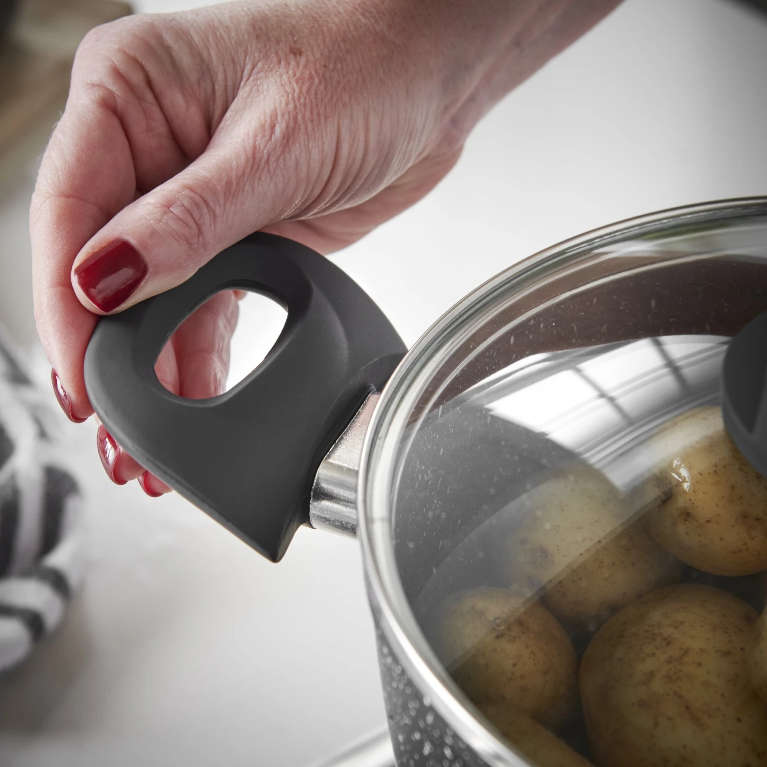 Lewis's Sovereign Stone Pan Set Home Living Kitchen Frying Cooking Pans 7 Lewis's Sovereign Stone Pan Set Home Living Kitchen Frying Cooking Pans - Image 7