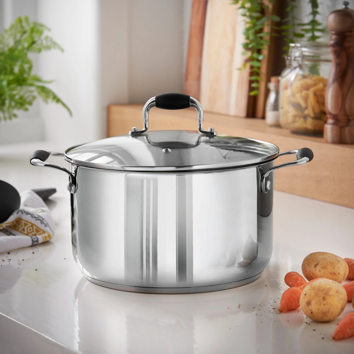 Lewis's Stainless Steel Stockpot 24cm With Glass Lid - Silver 2 Lewis's Stainless Steel Stockpot 24cm With Glass Lid - Silver - Image 2