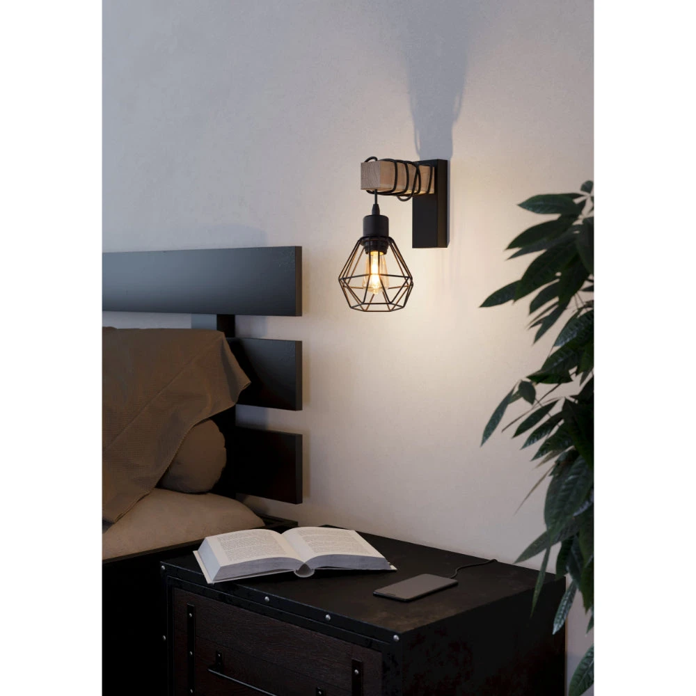 EGLO Townshend Industrial Wall Light - Black 2 EGLO Townshend Industrial Wall Light - Black - Image 2