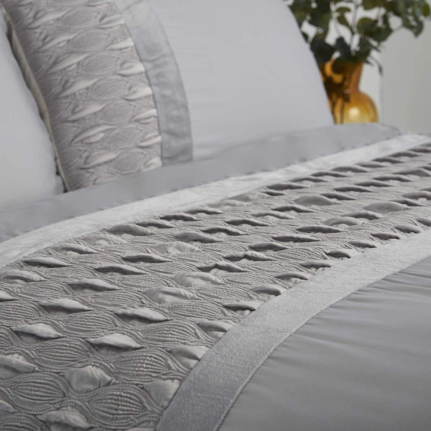 Lewis's Aria Quilted Satin Panel Luxury Duvet Set - Silver 3 Lewis's Aria Quilted Satin Panel Luxury Duvet Set - Silver - Image 3