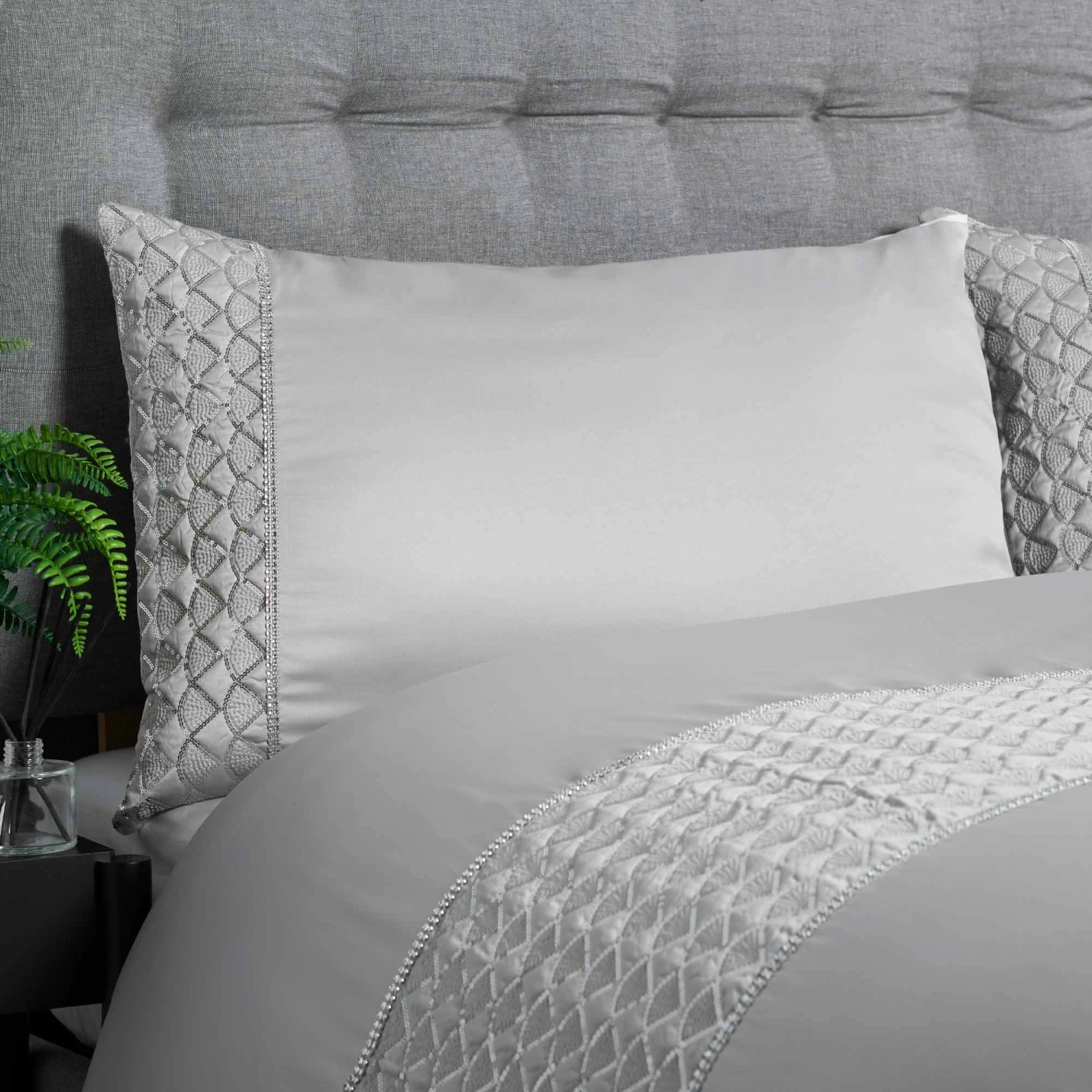 Lewis's Charlotte Sequin Panel Luxury Duvet Set - Silver 6 Lewis's Charlotte Sequin Panel Luxury Duvet Set - Silver - Image 6