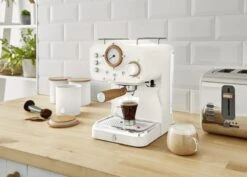 Swan Pump Espresso Coffee Machine - White -Home Furnishing Serie Shop SK22110WHTN 07