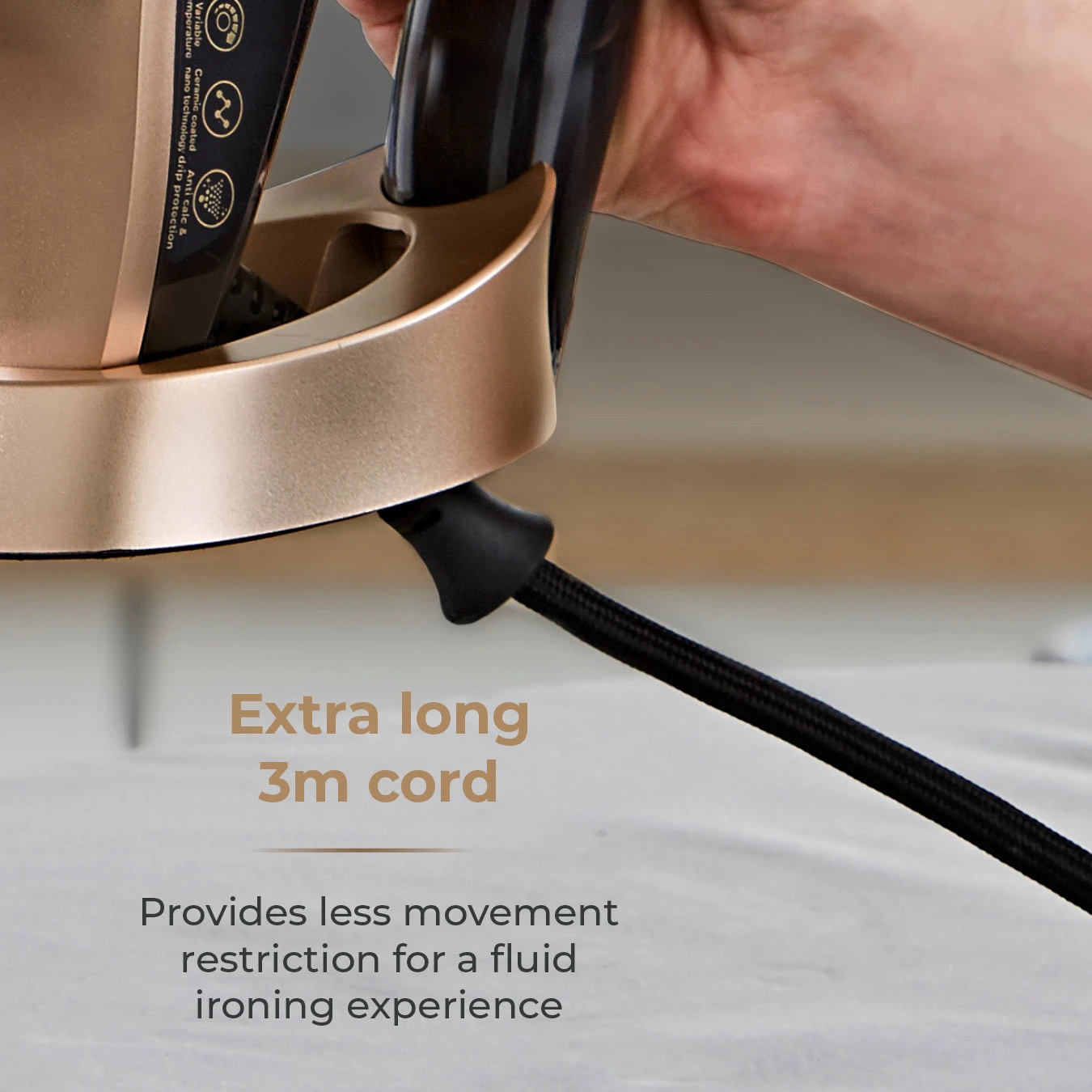 Tower Ceraglide 3100W Steam Iron - Black Rose Gold 5 Tower Ceraglide 3100W Steam Iron - Black Rose Gold - Image 5