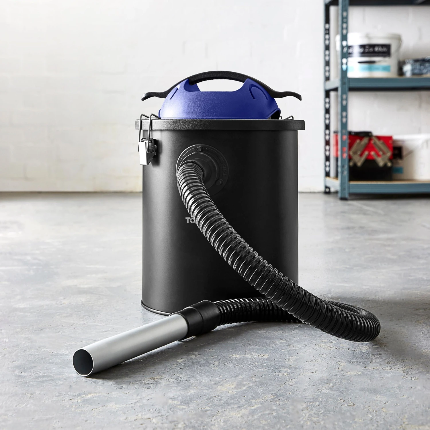Tower TAV10 800W Ash Vacuum Cleaner Washington - Blue 6 Tower TAV10 800W Ash Vacuum Cleaner Washington - Blue - Image 6