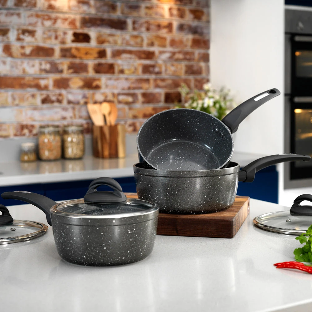 Tower Cerastone 3 Piece Saucepan Set - Black 2 Tower Cerastone 3 Piece Saucepan Set - Black - Image 2