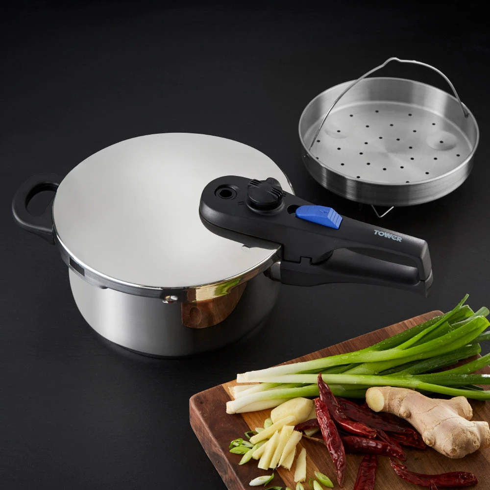 Tower Express 4 Litre Stainless Steel Pressure Cooker 22cm - Silver 10 Tower Express 4 Litre Stainless Steel Pressure Cooker 22cm - Silver - Image 10