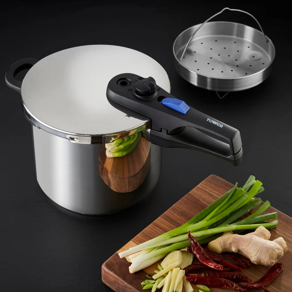 Tower Express 7 Litre Stainless Steel Pressure Cooker 22cm - Silver 7 Tower Express 7 Litre Stainless Steel Pressure Cooker 22cm - Silver - Image 7